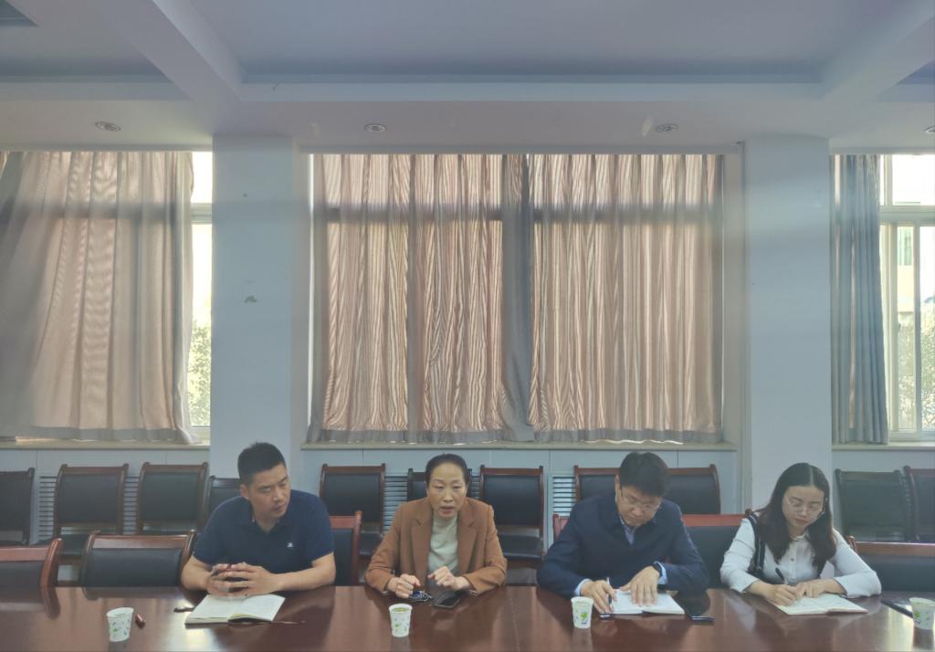 b6389e79-db50-45ee-8f9f-9fb83de9e444